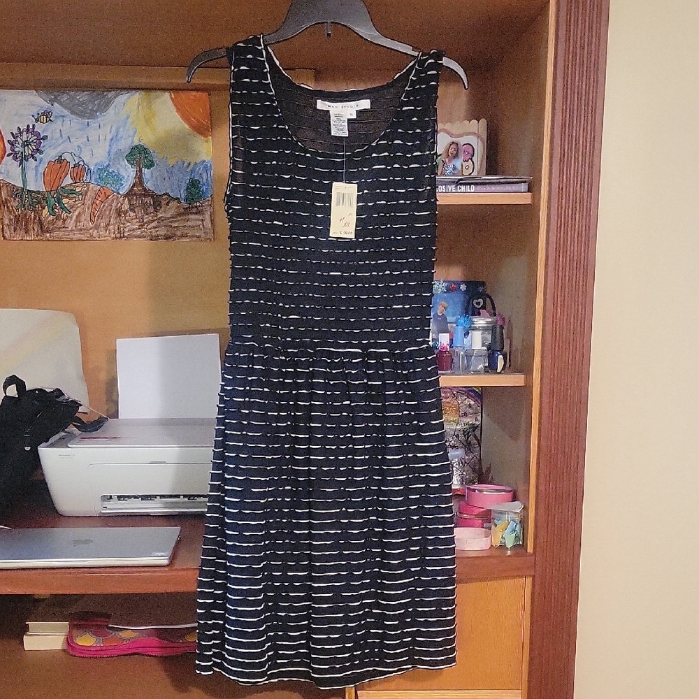 Max Studio Black Pleated Sundress Sleeveless Scoop Neck BNWT Medium